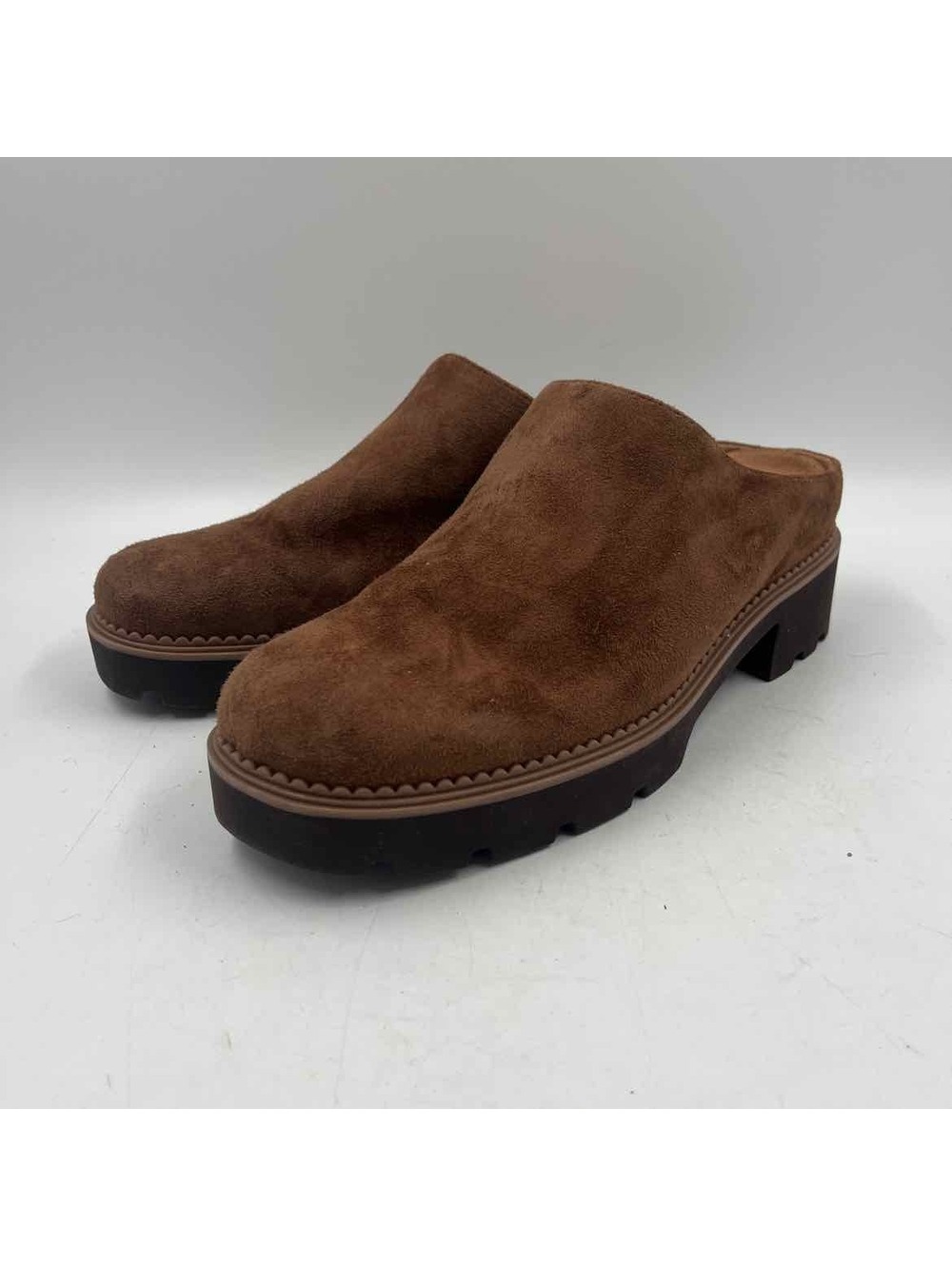 vionic Women's Shoe Size 8.5 Caramel Solid Mules